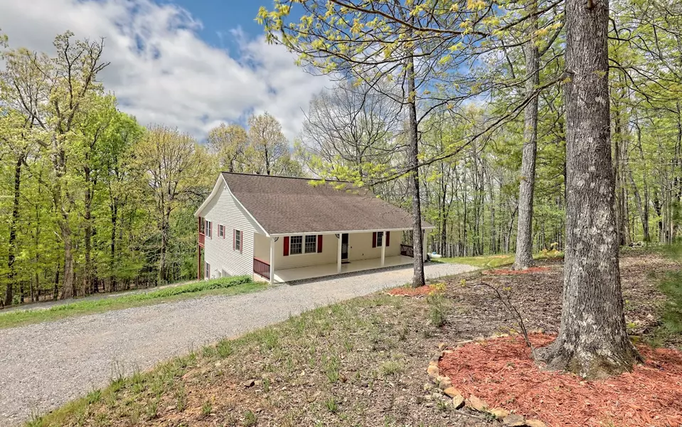 223 Sunny View Drive, Blairsville, GA 30512