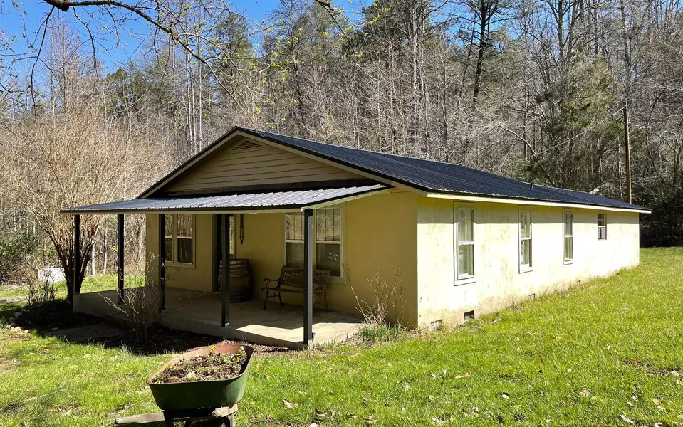 575 Caldwell Road, Brasstown, NC 28902