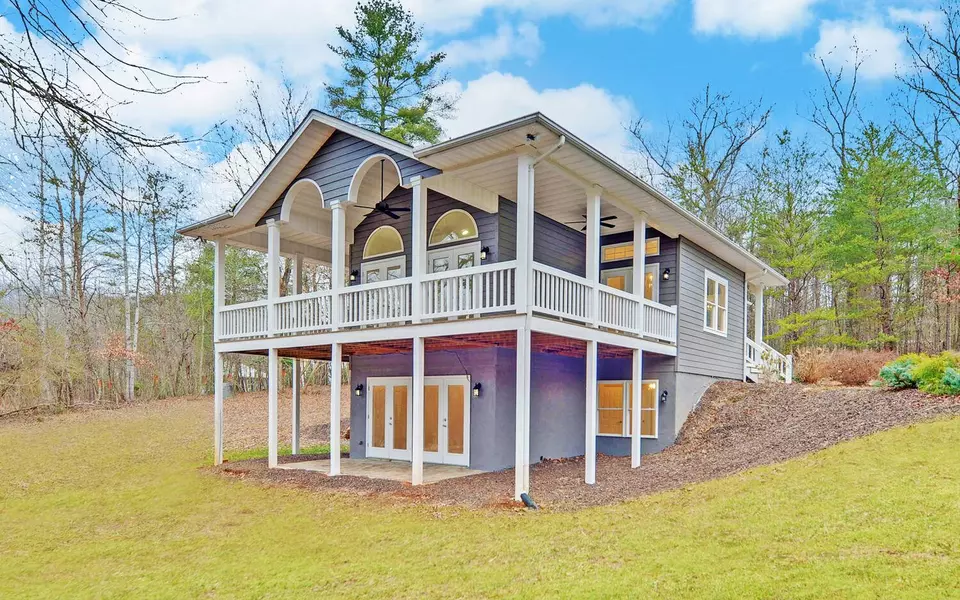 29 River Bluff Drive, Hayesville, NC 28904