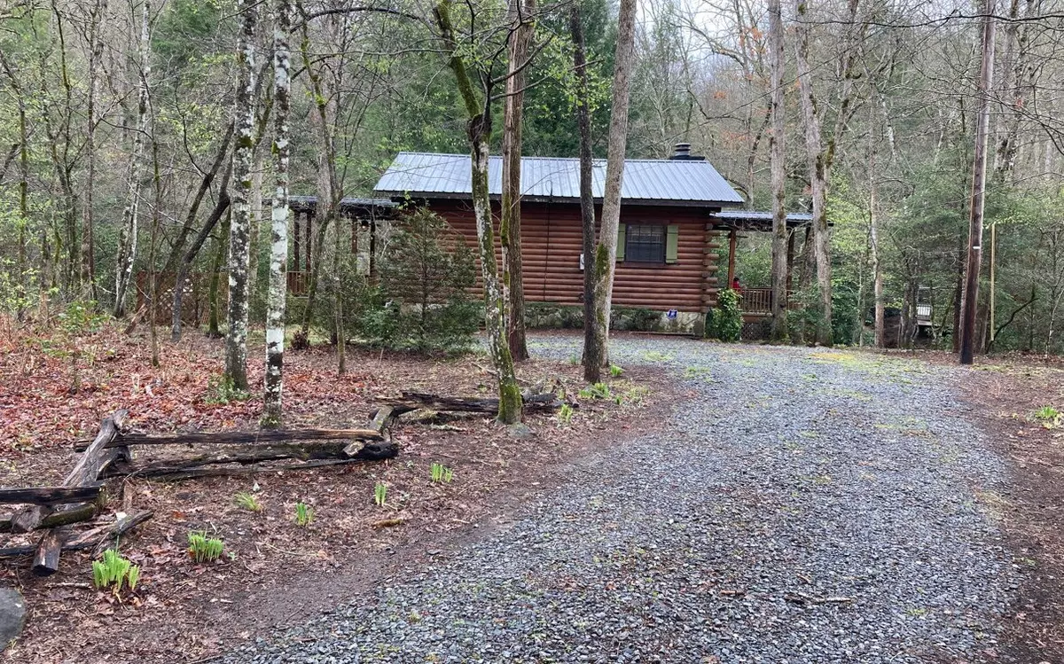 Mccaysville, GA 30555,292 Weaver Trail