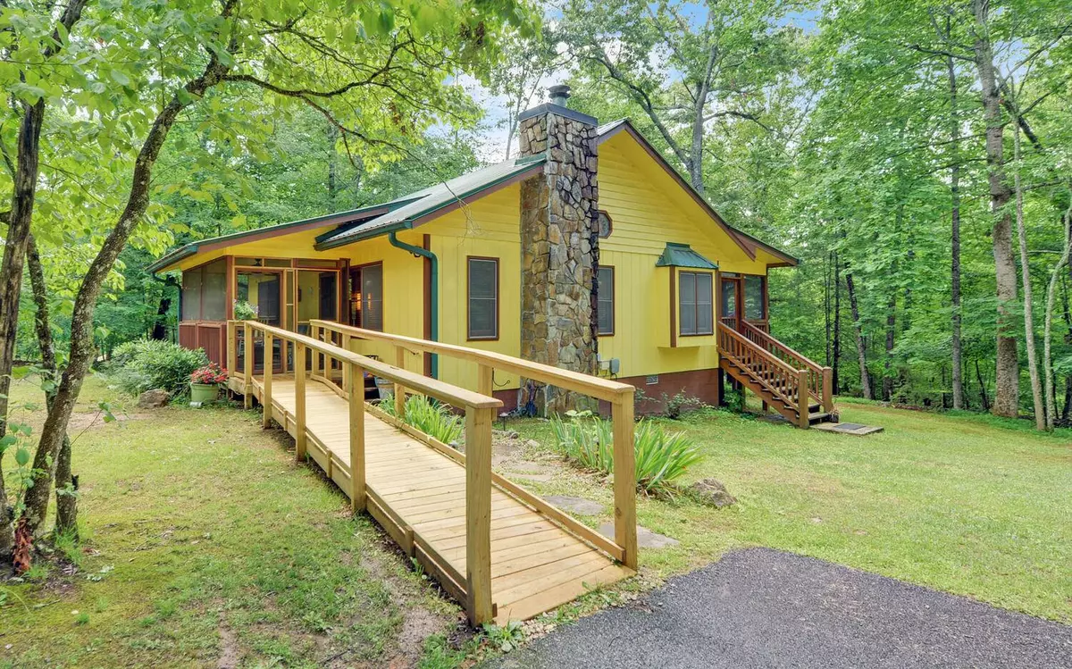 Blairsville, GA 30512,388 Cozy Cove Road