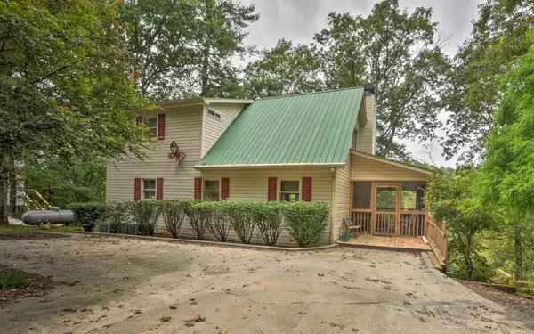 Ellijay, GA 30536,363 Licklog Road