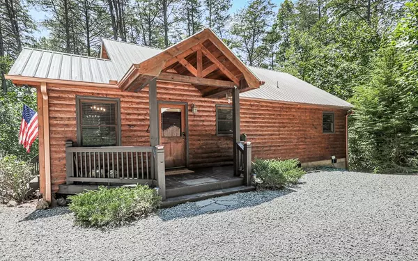 284 The Woods Road,  Mineral Bluff,  GA 30559