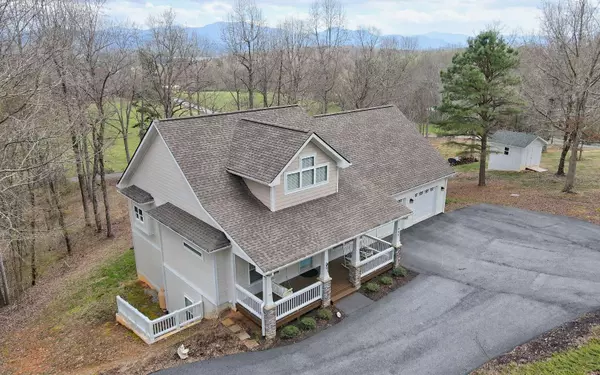 463 Chatuge Shores Circle, Hayesville, NC 28904