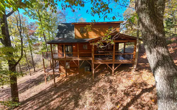 Murphy, NC 28906,470 Chimney Top Trail