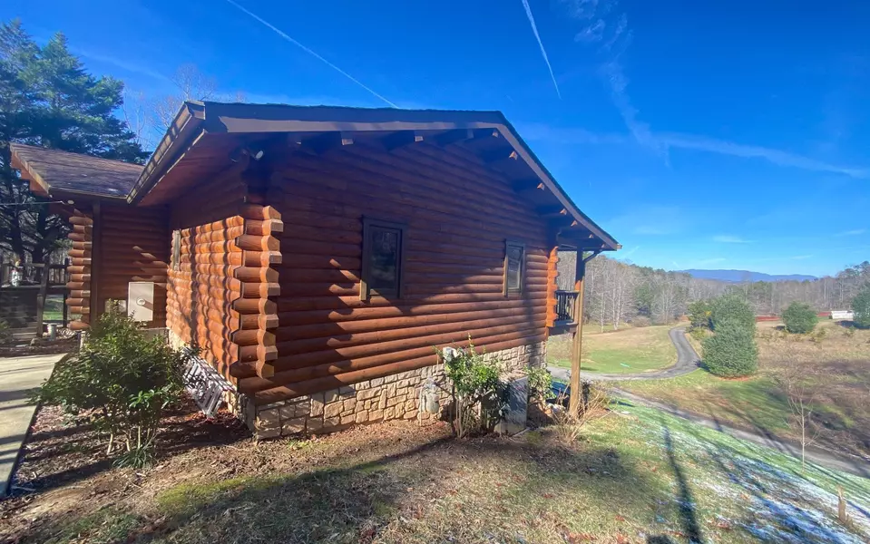 10 Talona Lake Road, Ellijay, GA 30536