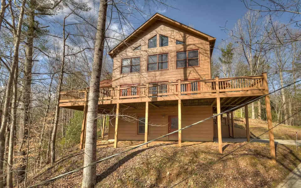 1200 Beaver Lake Drive, Ellijay, GA 30540