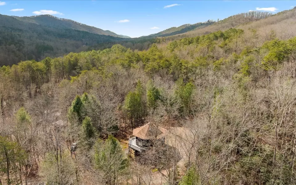 2180 Weaver Creek Road, Blue Ridge, GA 30513