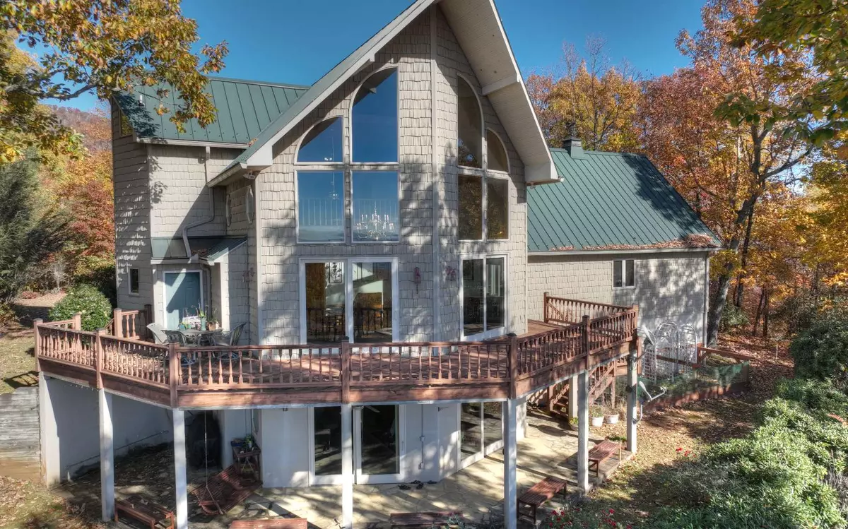 Hayesville, NC 28904,752 Hidden Forest Lane