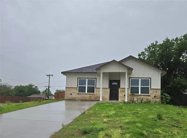 3101 Prairie Avenue,  Fort Worth,  TX 76106