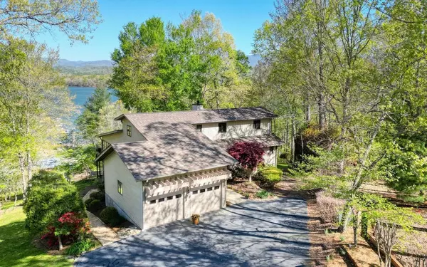 181 Chatuge Cove Road,  Hayesville,  NC 28904