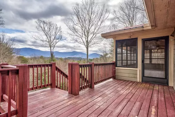 434 Seneca Drive, Ellijay, GA 30540