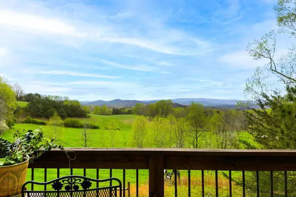 Ellijay, GA 30636,466 Scrougetown Road