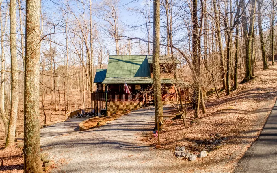 635 Walnut Mountain Road, Ellijay, GA 30536