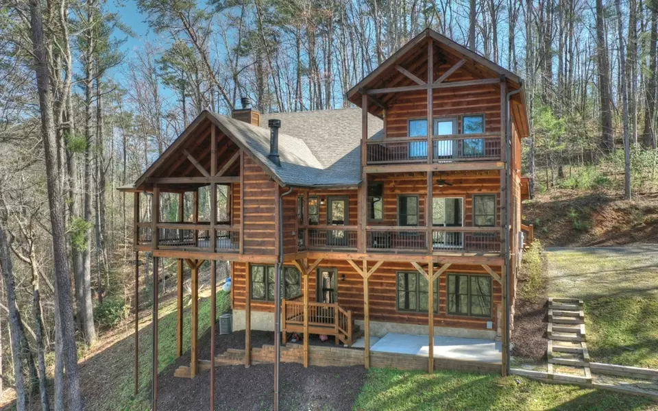 537 River Escape, Ellijay, GA 30540