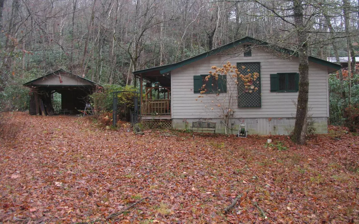 Hayesville, NC 28904,1084 Compass Creek Drive