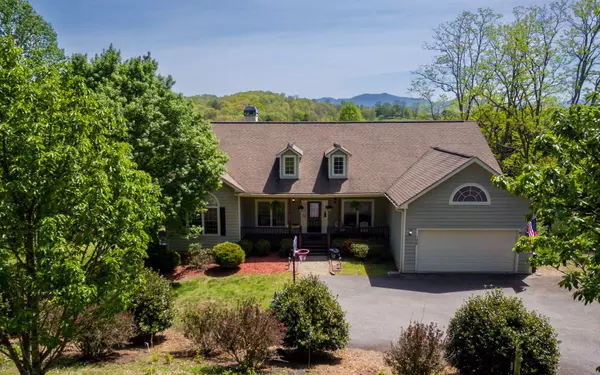 126 Murray Hill Road,  Hayesville,  NC 28904