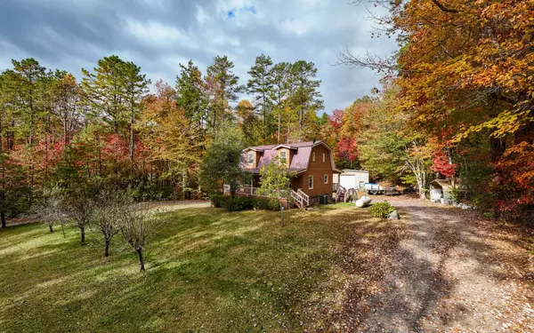 Hayesville, NC 28904,567 Compass Creek