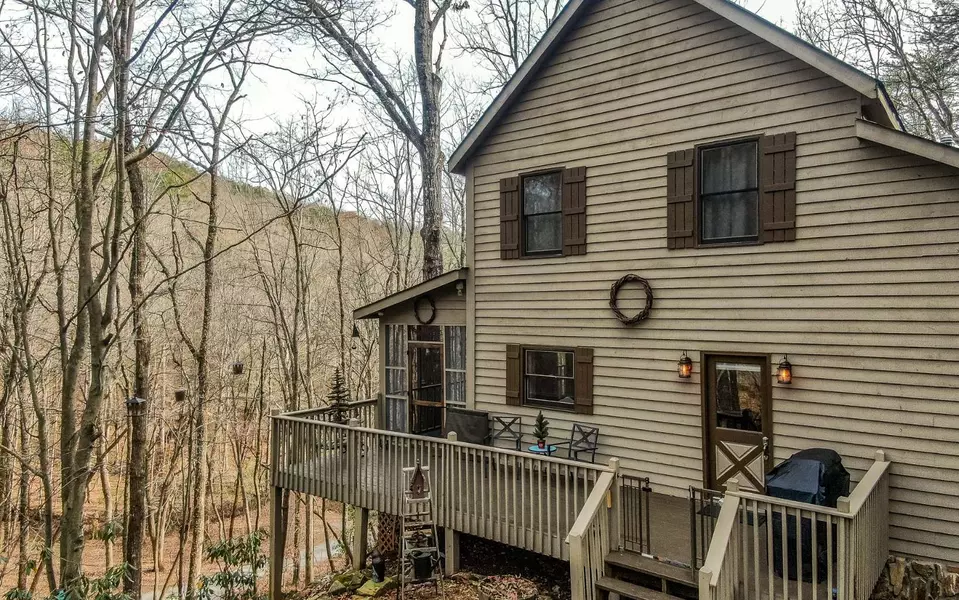 43 Indian Gap Road, Ellijay, GA 30536