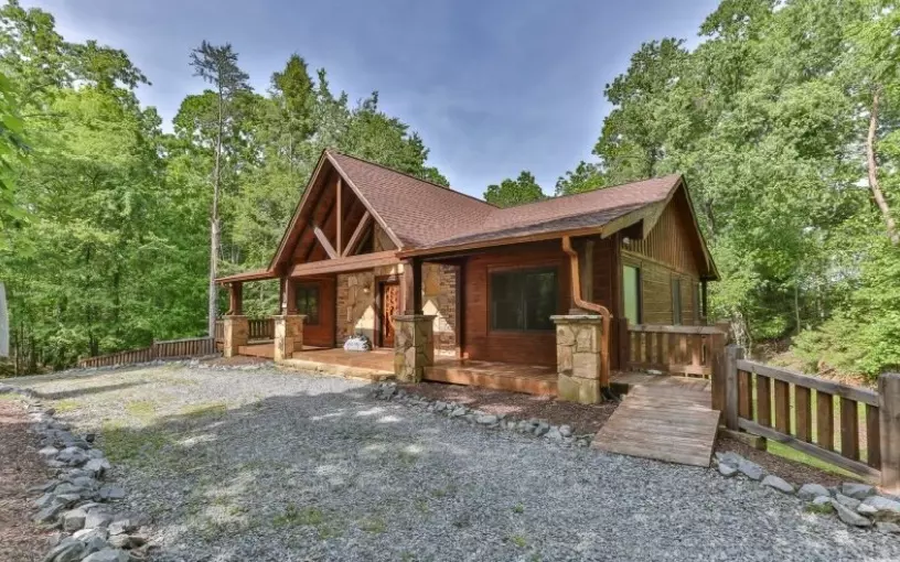 247 Pocaset Drive, Ellijay, GA 30540