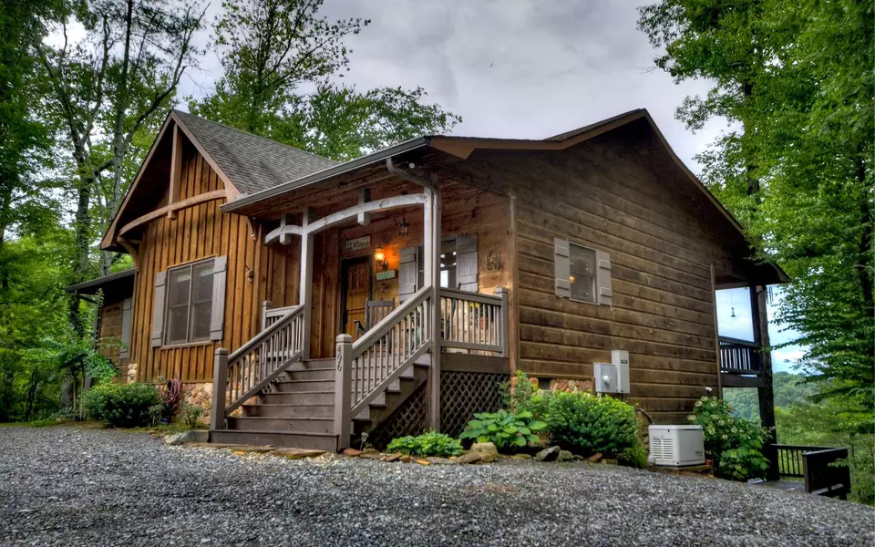 496 River Escape Drive, Ellijay, GA 30540