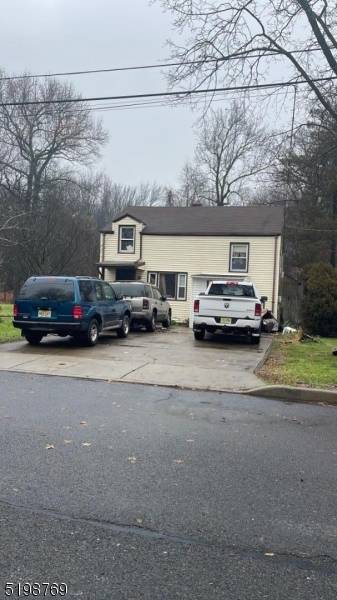 939 Sterling St, Plainfield City, NJ 07062
