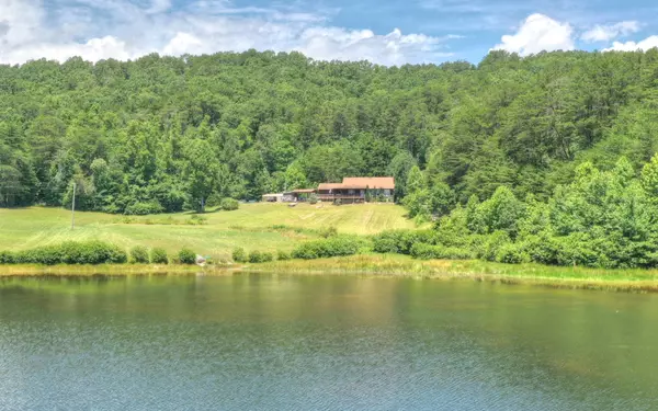 106 Old Cashes Valley Road, Blue Ridge, GA 30513