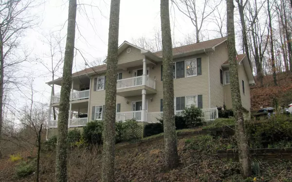 749 Ramey Mountain Road, Hiawassee, GA 30546