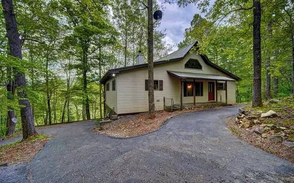 Young Harris, GA 30582,5875 Brasstown Creek Esta