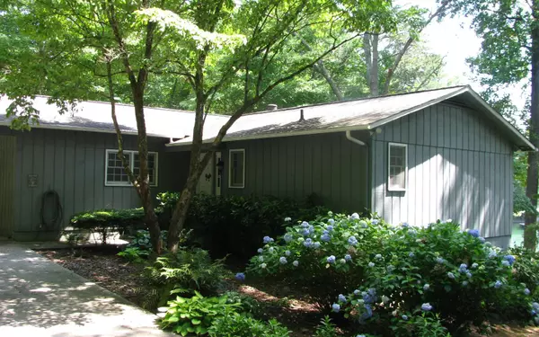 2273 Cedar Cliff Road, Hiawassee, GA 30546