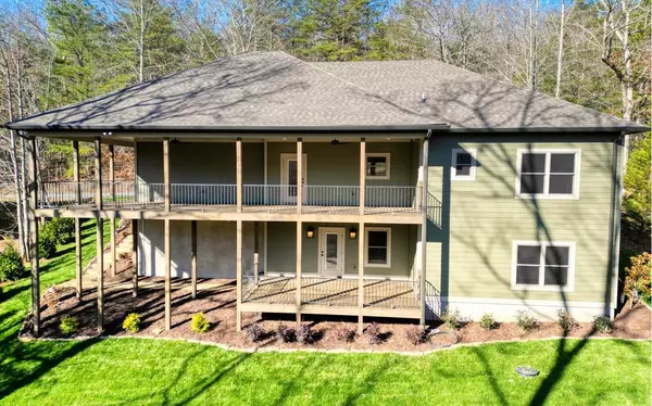 Hiawassee, GA 30546,2628 Rolling River Drive