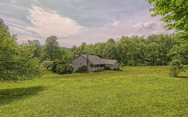 Hayesville, NC 28904,392 Old Homestead Lane