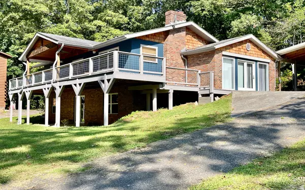 Hayesville, NC 28904,154 Cardinal Lane