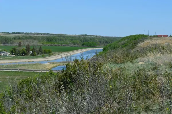 Rural Vulcan County, AB T0J 0M0,215 A