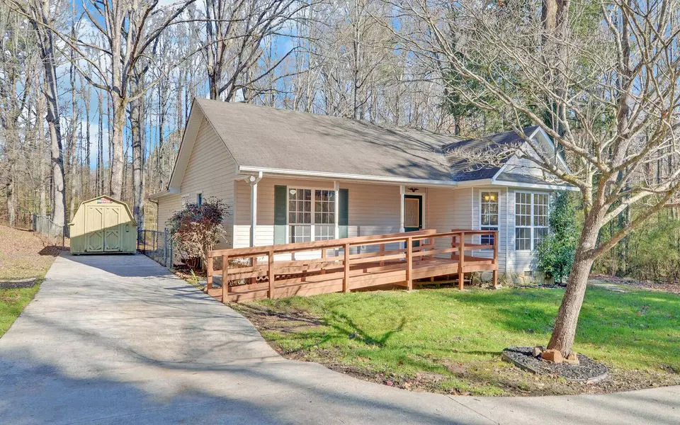 182 Angels Landing, Ellijay, GA 30540