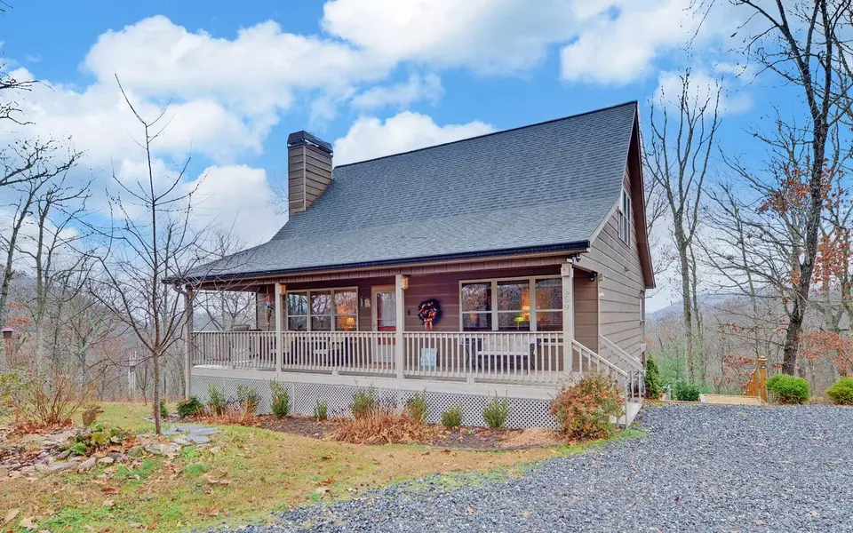 359 Caldwell Overlook, Brasstown, NC 28902