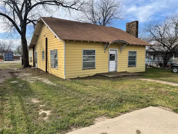 122 Hill Street, Albany, TX 76430