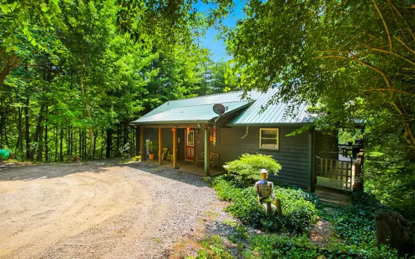 552 Remington Ridge Drive, Hayesville, NC 28904