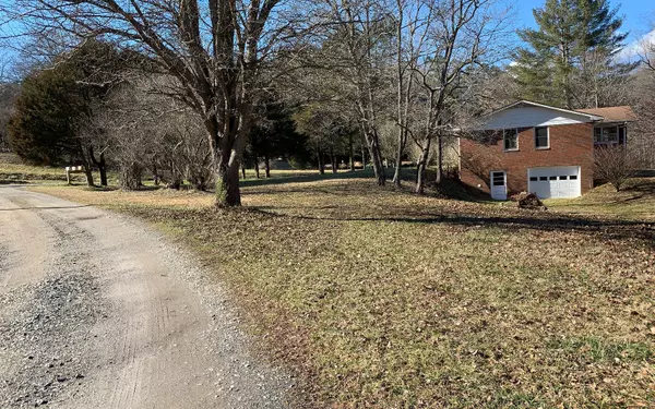 Hayesville, NC 28904,1295 Geisky Creek Road