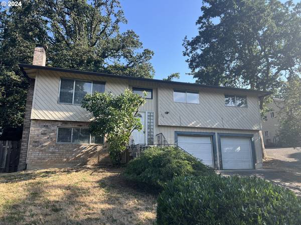 320 PATRICIA DR, Gladstone, OR 97027