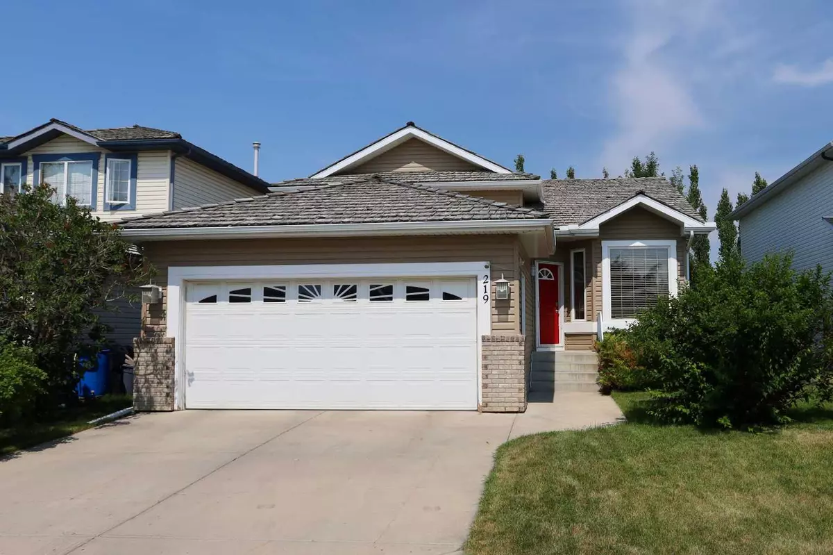 Airdrie, AB T4B 2G8,219 Woodside CRES NW