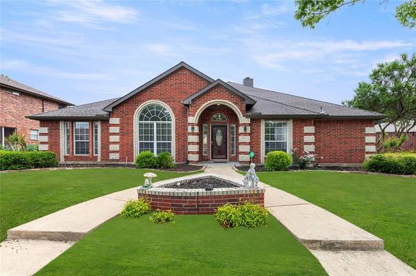 3214 Lochaven Drive, Rowlett, TX 75088