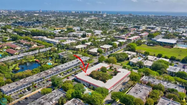 Deerfield Beach, FL 33441,899 SE 2nd Ave  #215