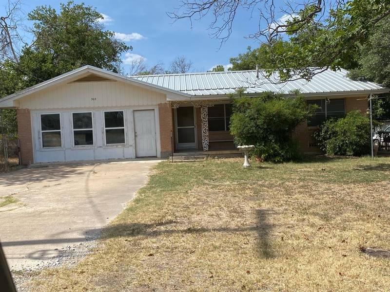 503 W Wrights Avenue, Comanche, TX 76442