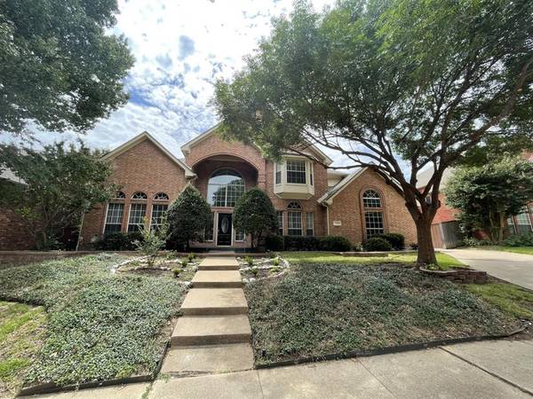 708 Shallow Creek Lane,  Plano,  TX 75025