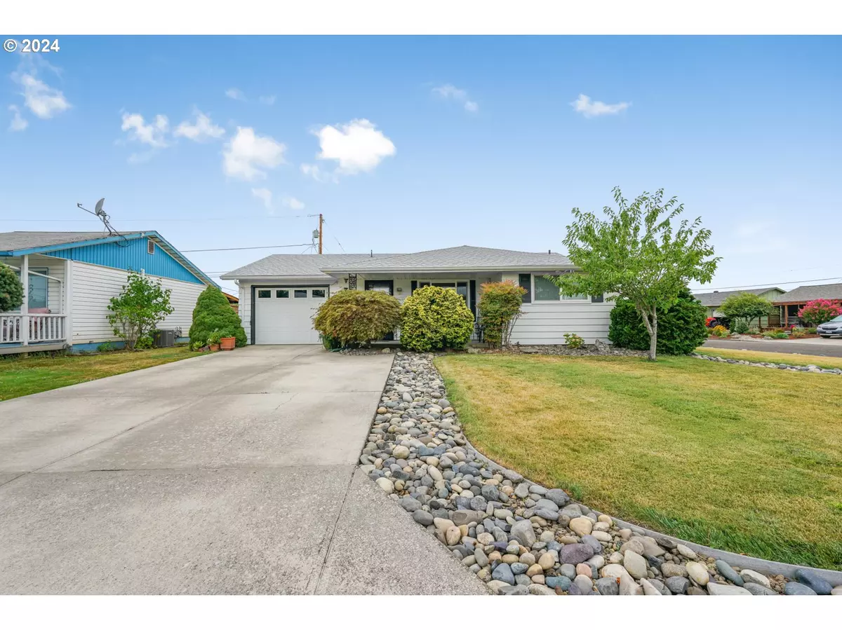 Woodburn, OR 97071,1475 COUNTRY CLUB CIR