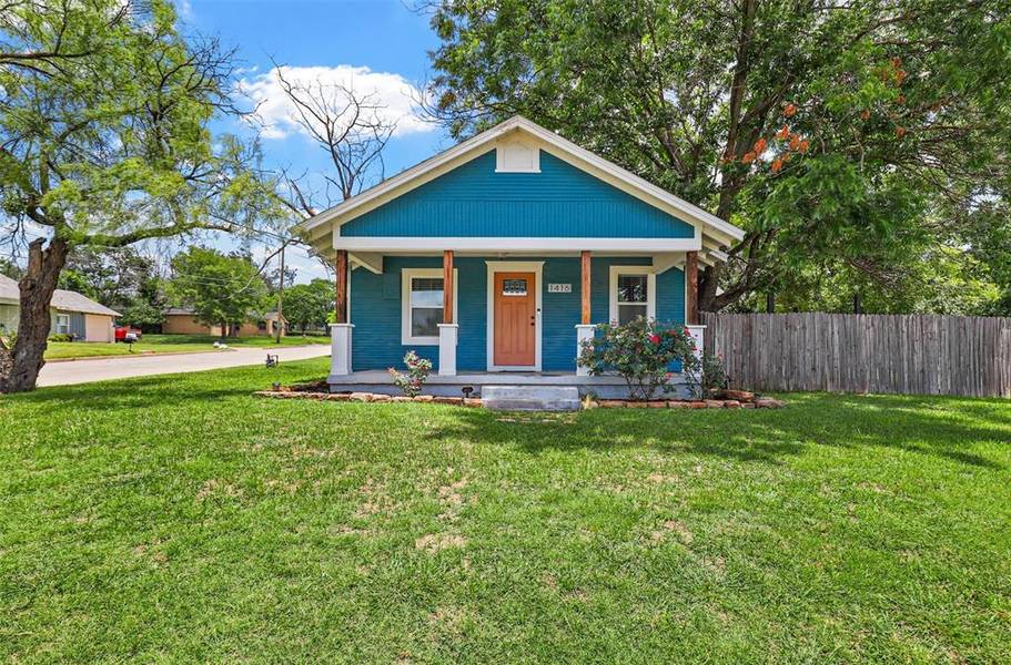 1416 N Elm Street, Weatherford, TX 76086