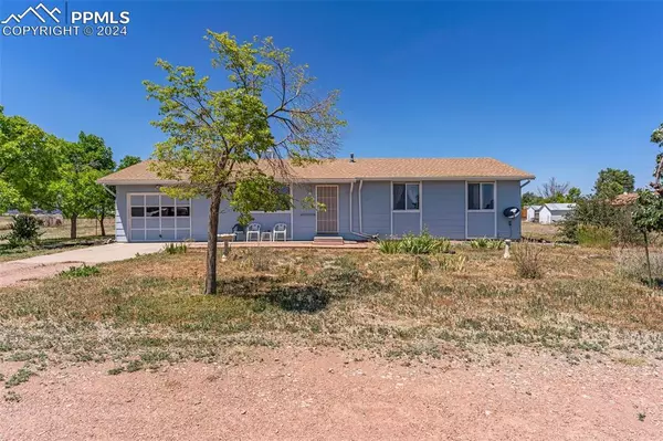 375 5th ST, Penrose, CO 81240