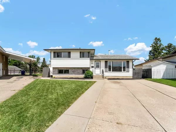 Medicine Hat, AB T1B 1L4,28 Cairney CRES Southeast