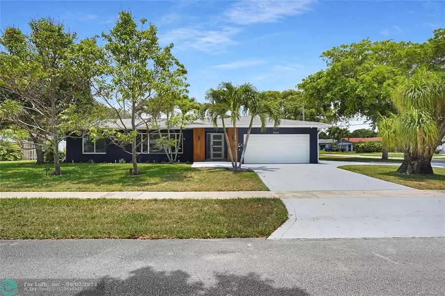 7401 NW 7th Street, Plantation, FL 33317